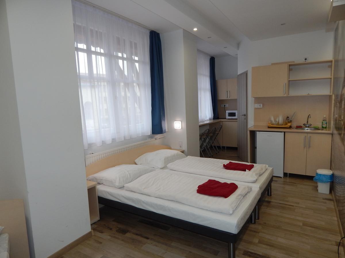 Kálvin Vendégszobák Debrecen Exterior foto